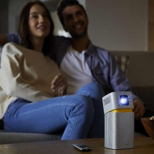 BENQ GV1　ベンキュー os内蔵小型プロジェクター