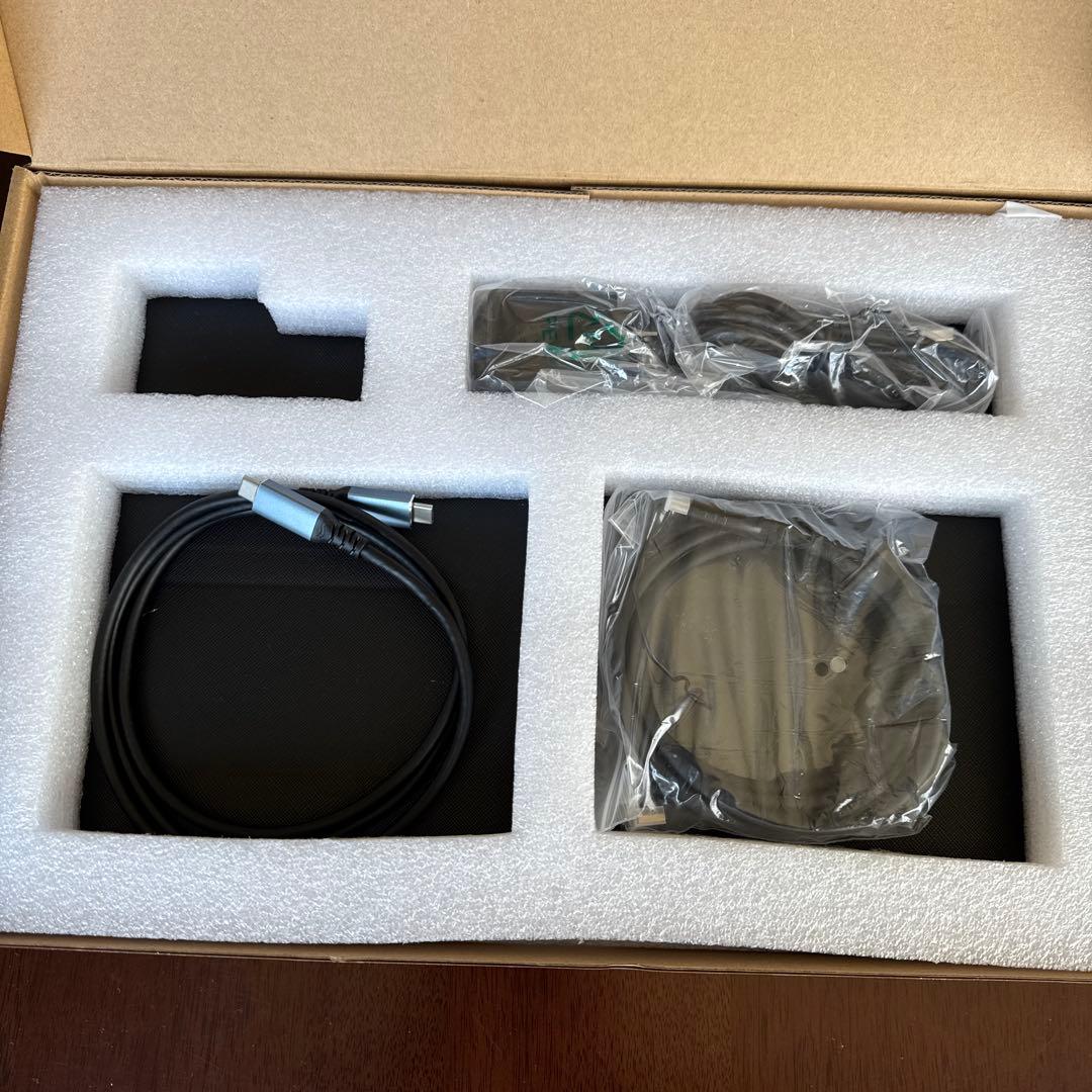 Qriom 15.6インチモバイルモニター QMM-156R