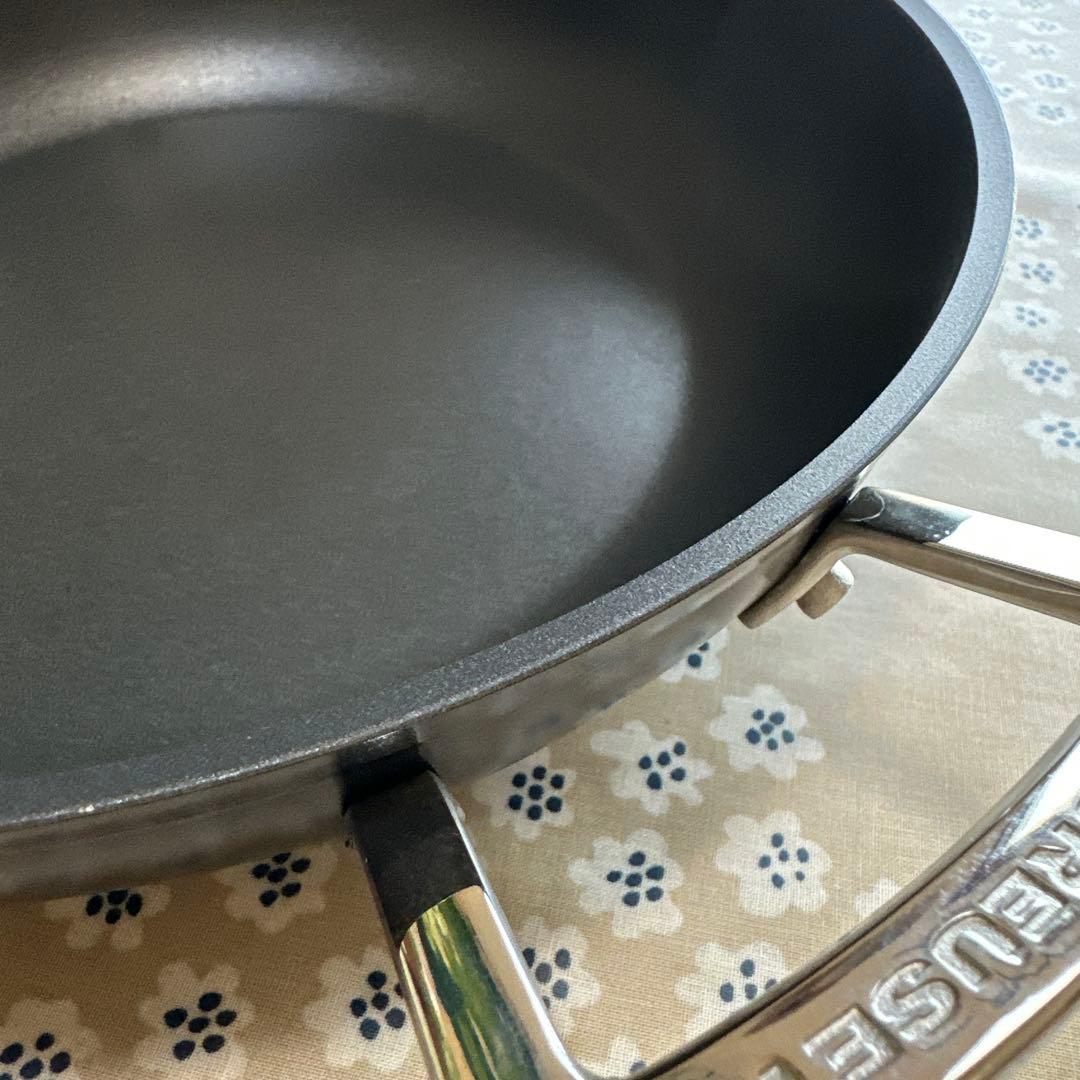 ✳︎ル・クルーゼ✳︎フライパン/炒め鍋/パエリア28cmガラス蓋付き