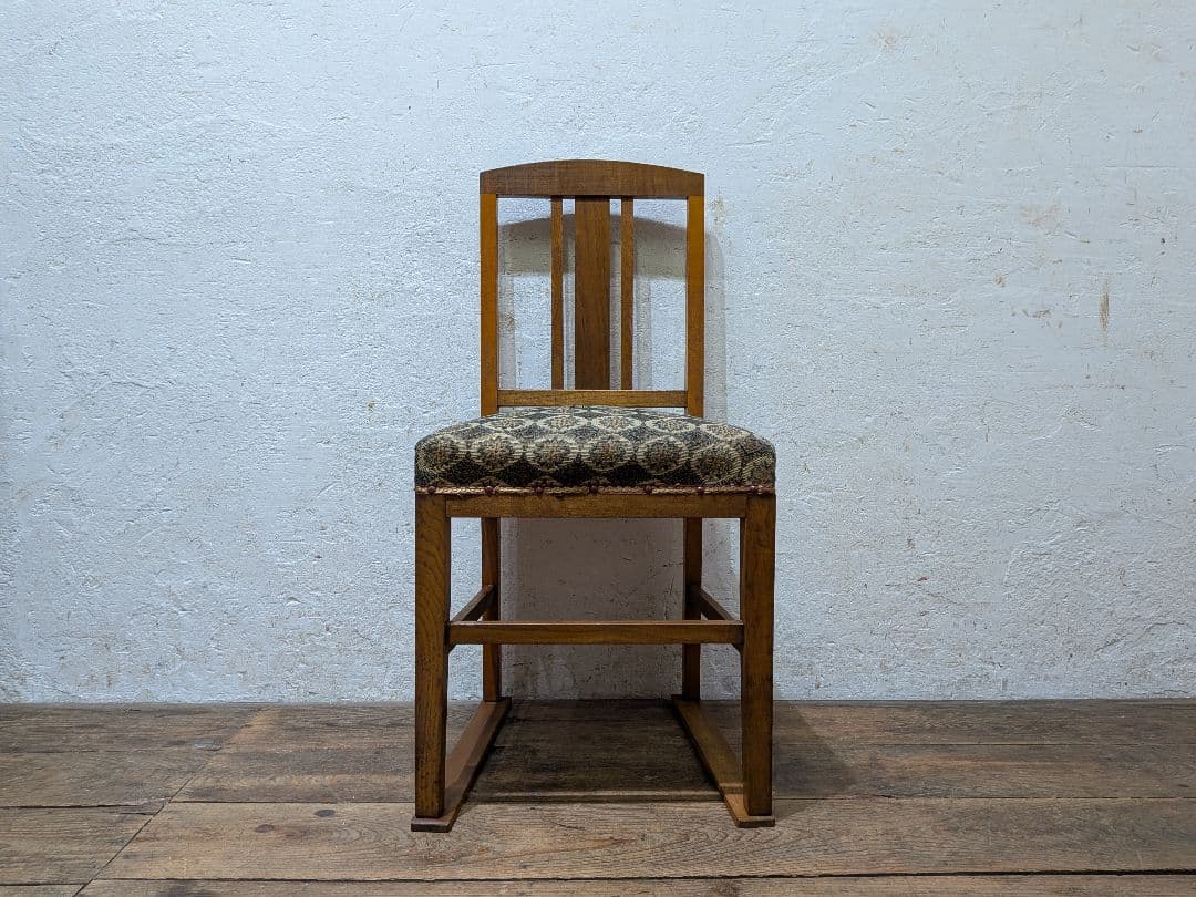 1118 ヴィンテージ　当時物　木製チェア　椅子　イス　レトロ　古家具　カフェ