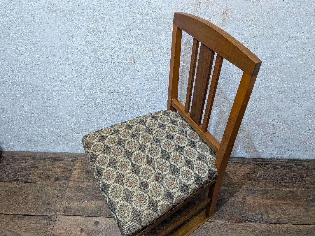 1118 ヴィンテージ　当時物　木製チェア　椅子　イス　レトロ　古家具　カフェ