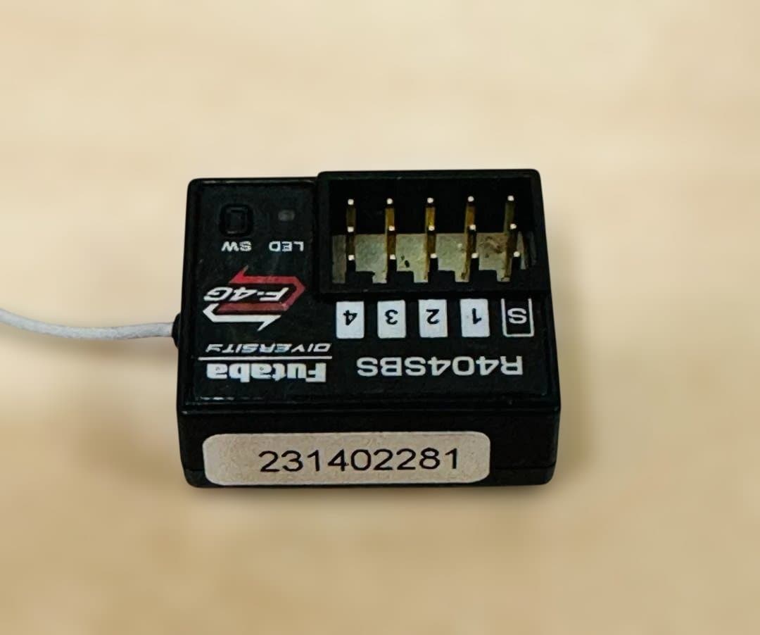 フタバ R404SBS T10PX標準レシーバー アンテナ付 美品
