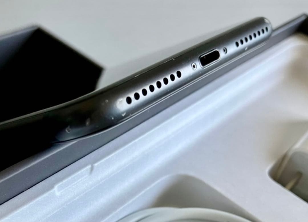 Apple iPhone8plus 128GB スペースグレイ　動作確認済み