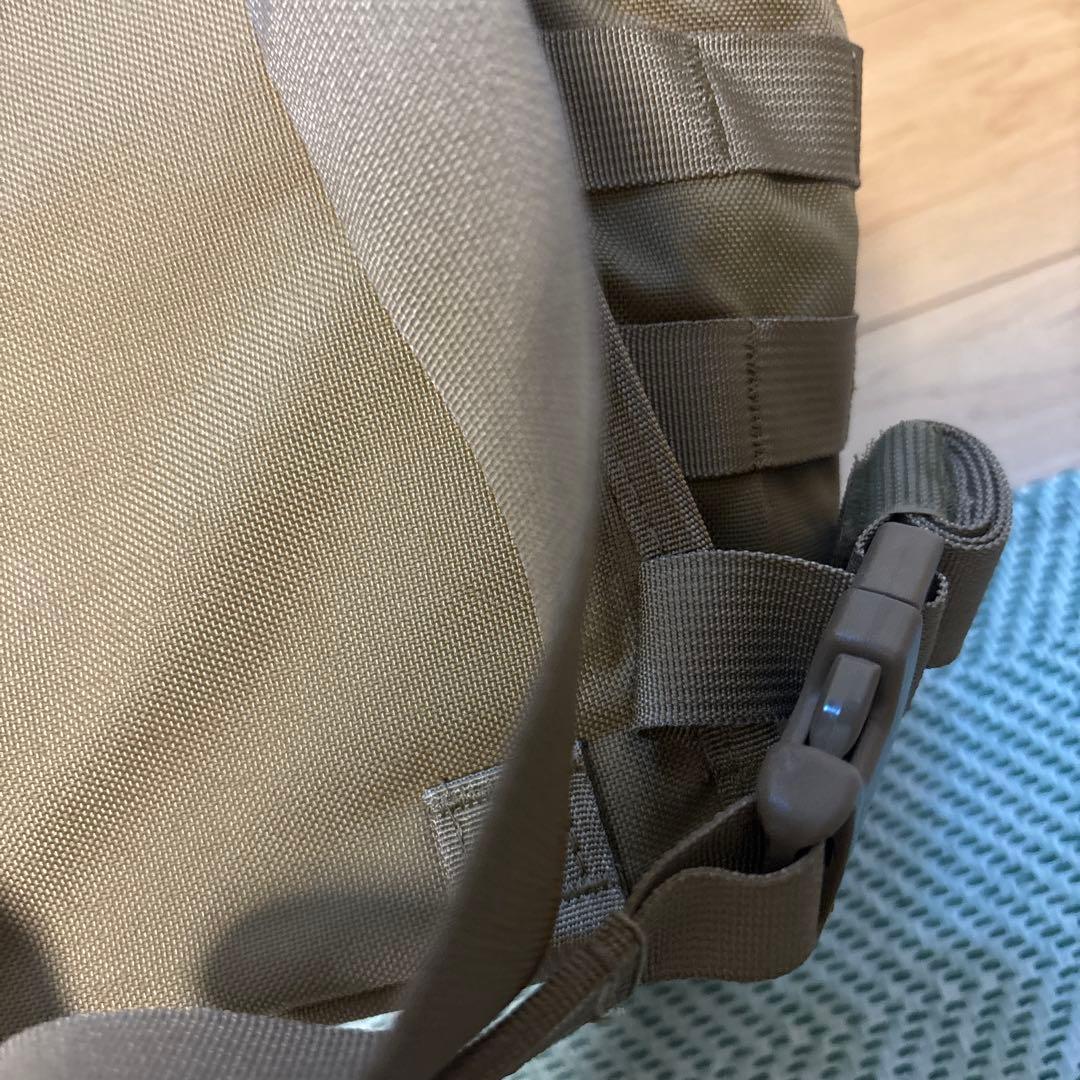 米軍放出品　モール式　キャリアー