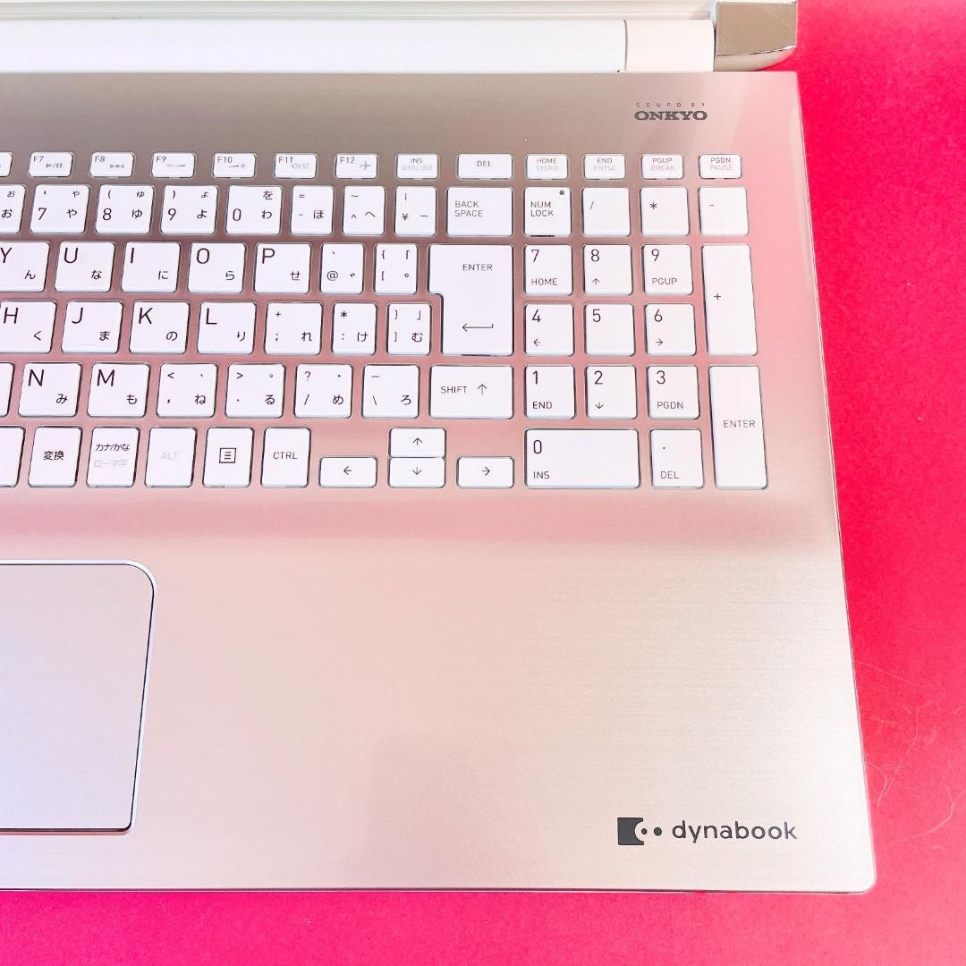 美品✨Corei7✨️ゴールド薄型ノートパソコン！カメラSSD512GBブルーレイ