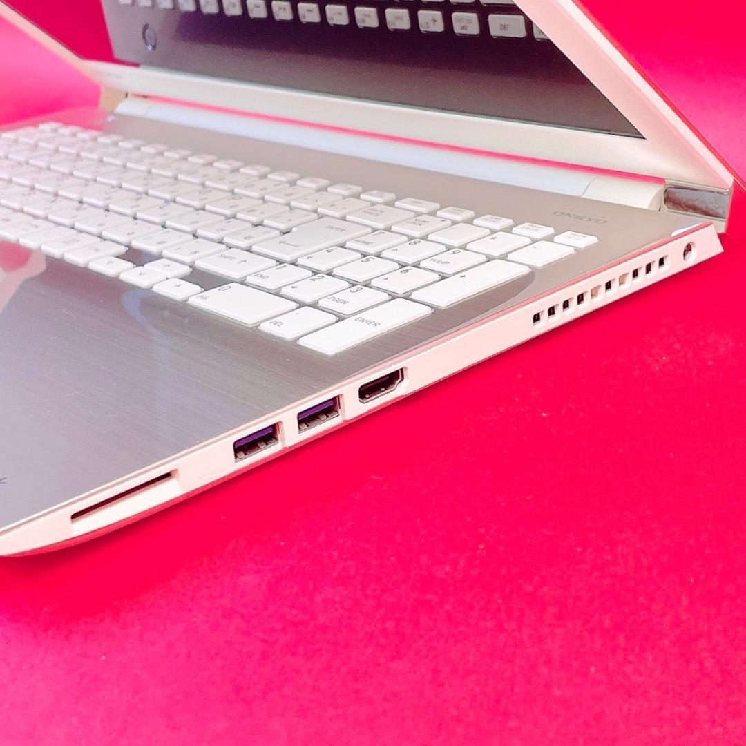 美品✨Corei7✨️ゴールド薄型ノートパソコン！カメラSSD512GBブルーレイ