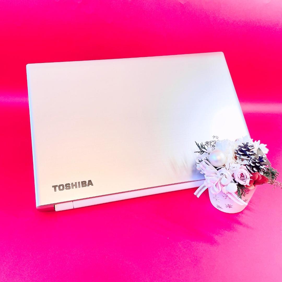 美品✨Corei7✨️ゴールド薄型ノートパソコン！カメラSSD512GBブルーレイ