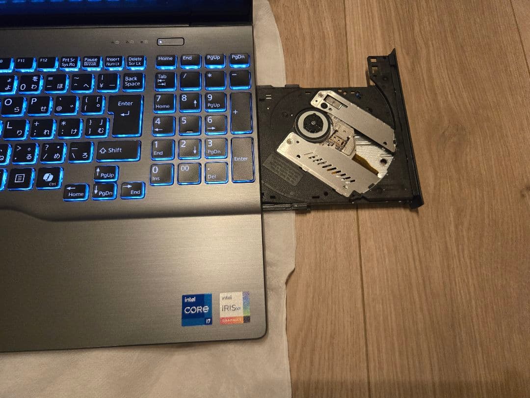 【ほぼ未使用】LIFEBOOK AH54/J3 i7/16GB/1TB/BD