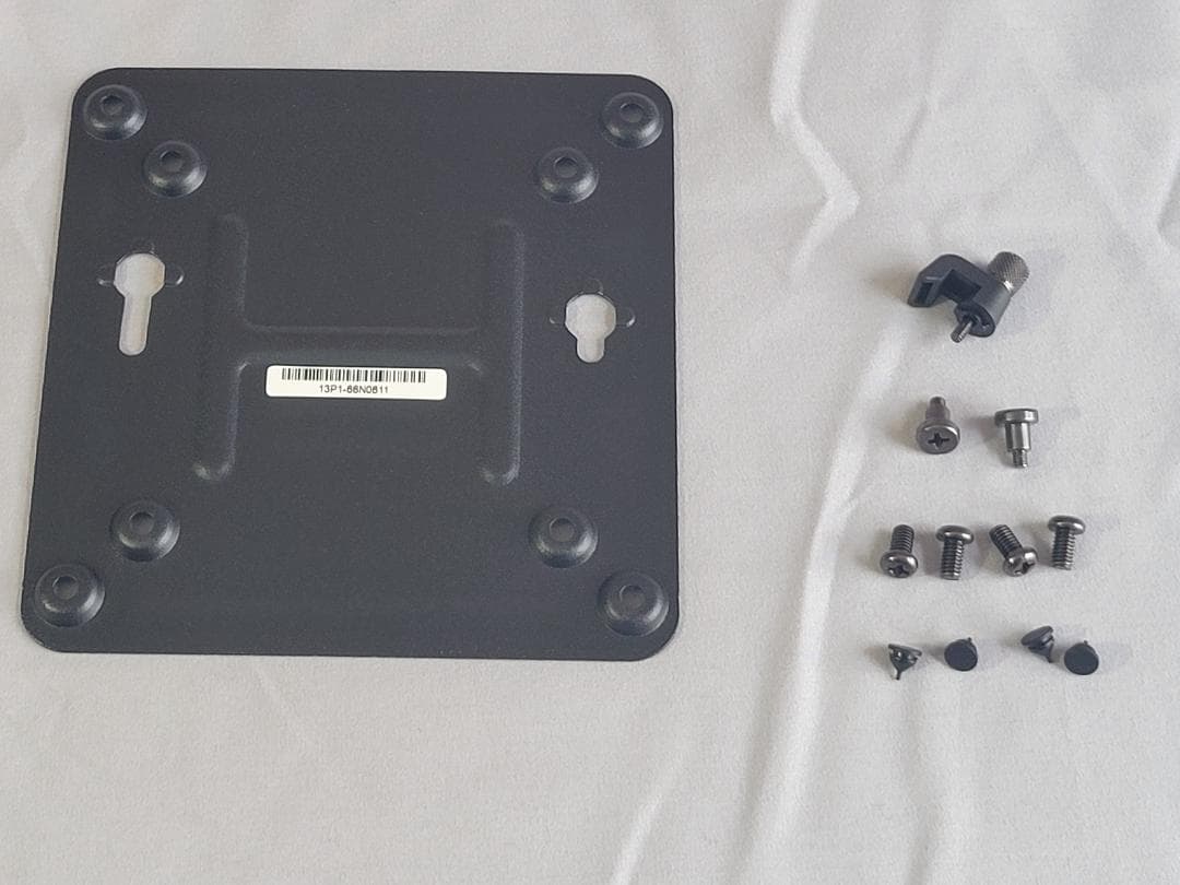 Windowsデスクトップ Intel NUC 12 Pro Kit i5-1240P 32GB 1TB