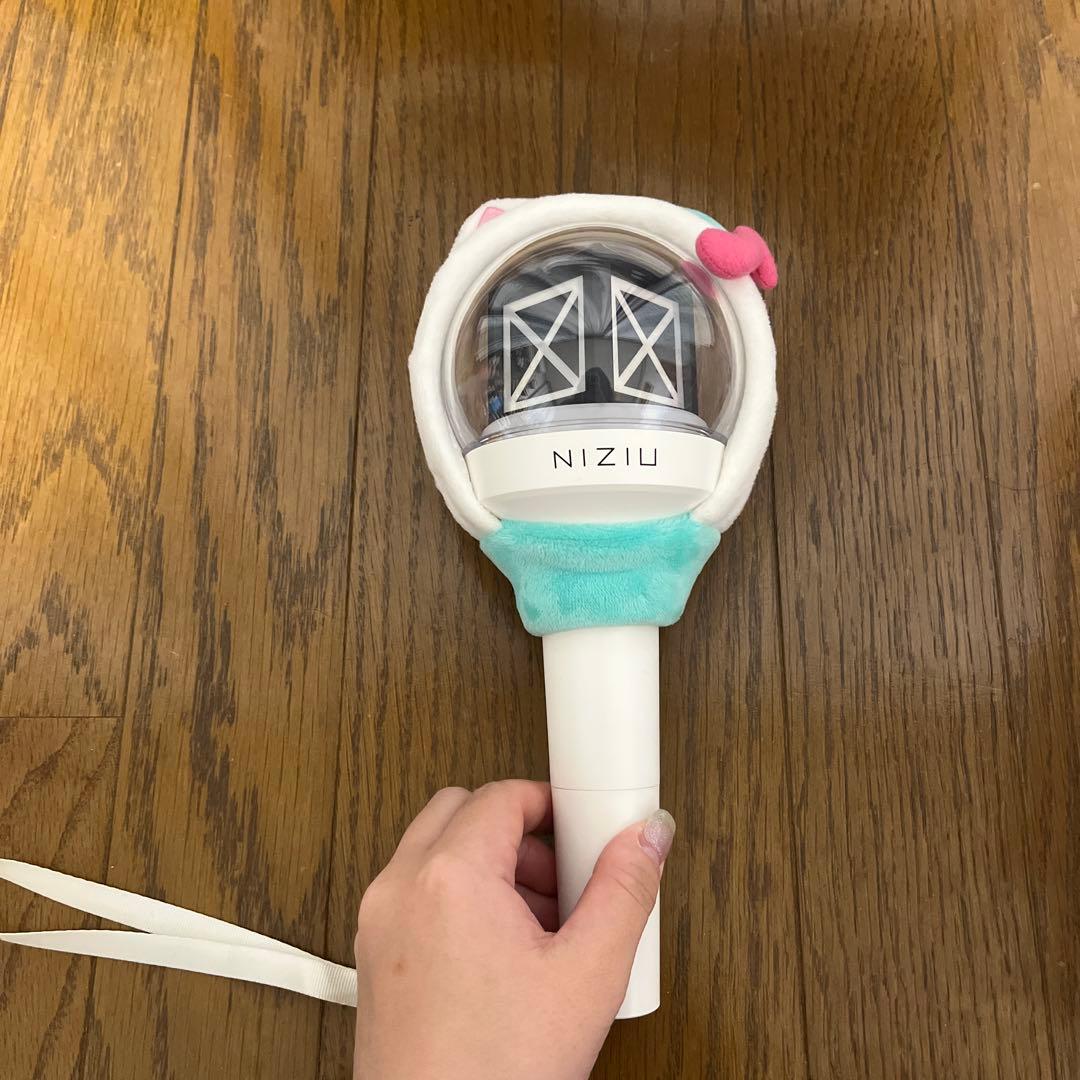 NiziU 公式ペンライト　ペンライトカバー付き