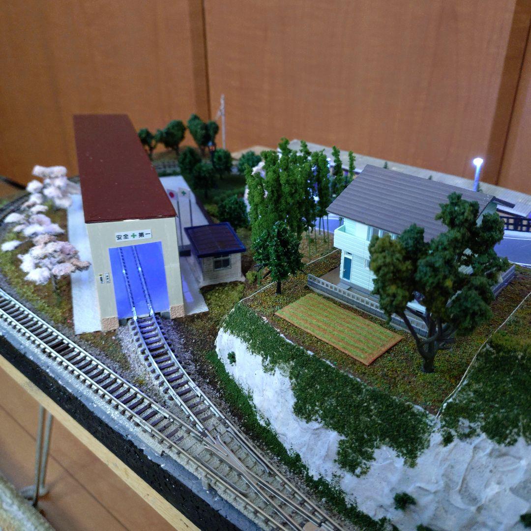 ミニレイアウト　ジオラマ　Nゲージ　ライト付き