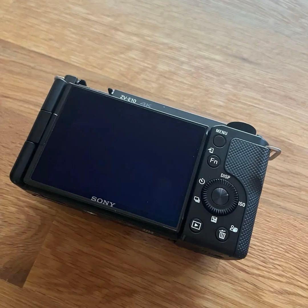 【本日限定値下げ 美品】SONY ZV-E10 カメラボディ カバー付き