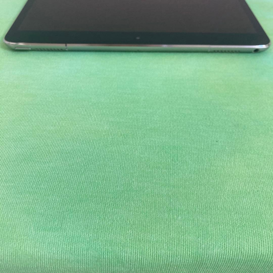 195 電池良好☆iPad Pro 64GB 10.5インチ SIMフリー☆