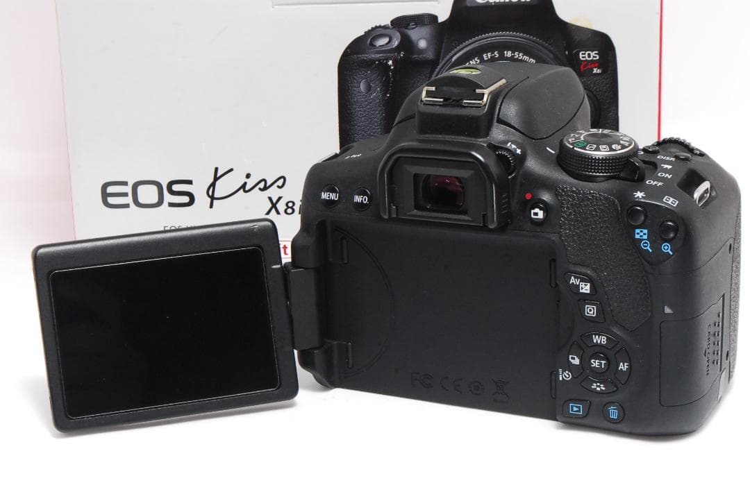 【美品】Canon EOS Kiss X8i レンズキット Wi-Fi搭載