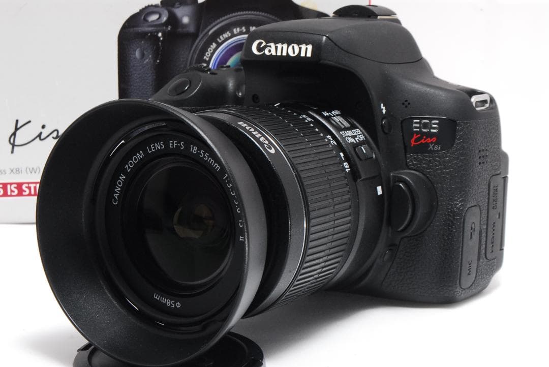 【美品】Canon EOS Kiss X8i レンズキット Wi-Fi搭載