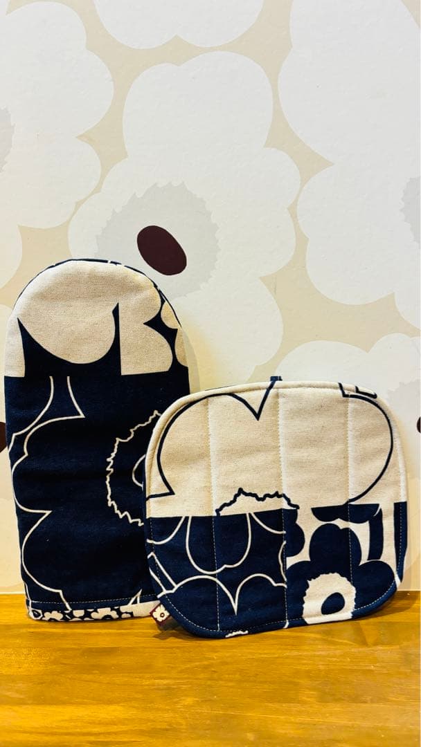 マリメッコ Unikko Kollaasi ミトン　ポットホルダー ウニッコ