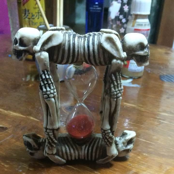 骸骨砂時計    ガボール クレイジーピック 好きな方