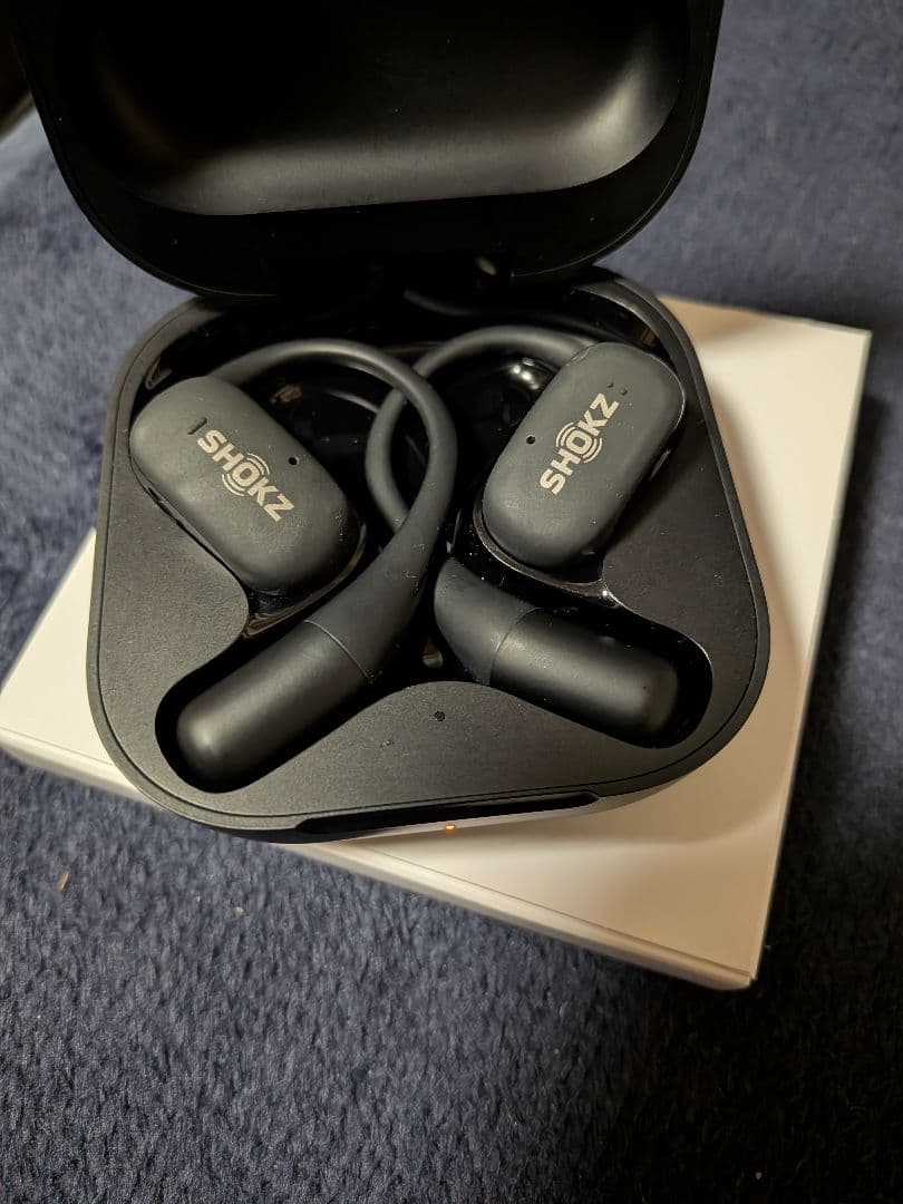 SHOKZ OPENFIT ワイヤレスイヤホン ブラック