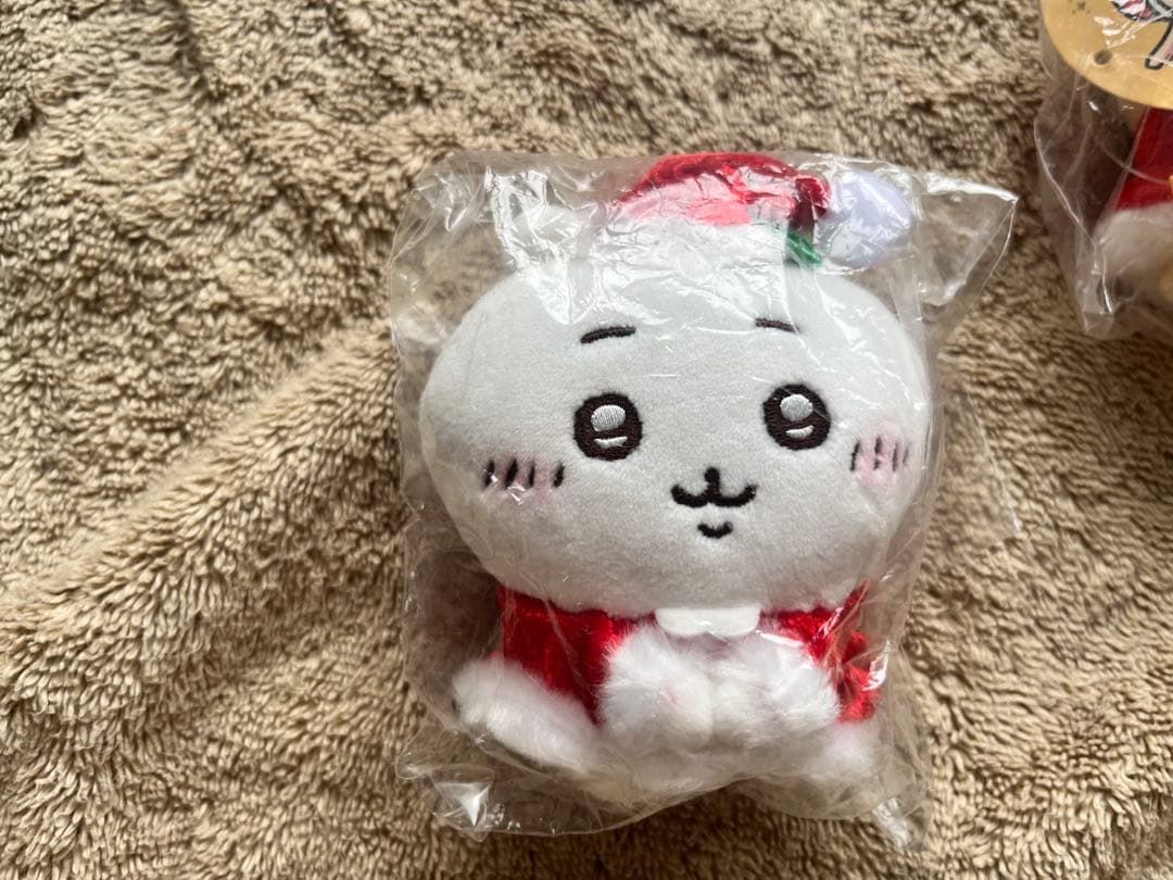 ちいかわ　サンタさんだ！持ちますマスコット