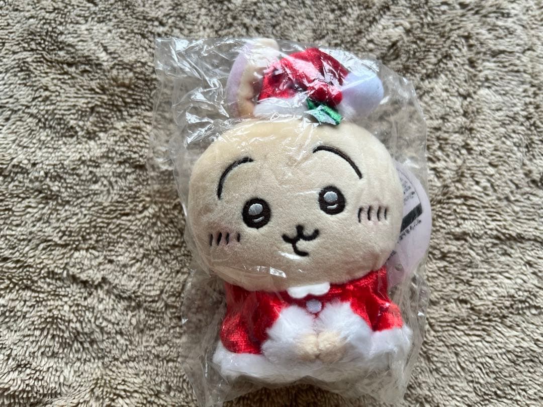 ちいかわ　サンタさんだ！持ちますマスコット