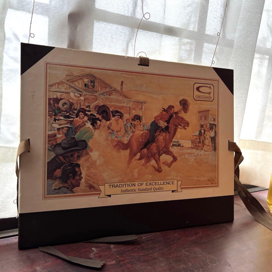 CHEVIGNON girl木製サインボードほか2点