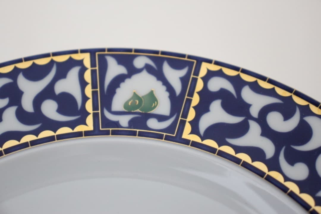 ブルガリ　ローゼンタール　フルッタアナフィネストラ　２２cmプレート