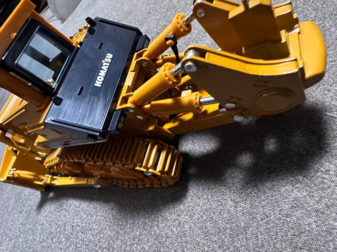 KOMATSU D 475A ブルドーザー　リッパーミニモデル　模型　重機