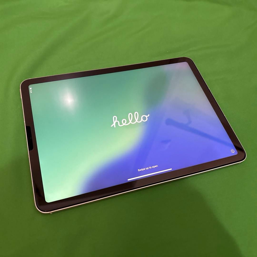 iPad Air（第五世代）Wi-Fi+Cellular 64GB ケース付