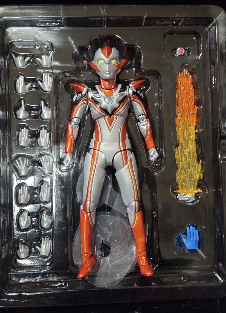 【新品同様】S.H.F ウルトラマンR/B ウルトラウーマン グリージョ