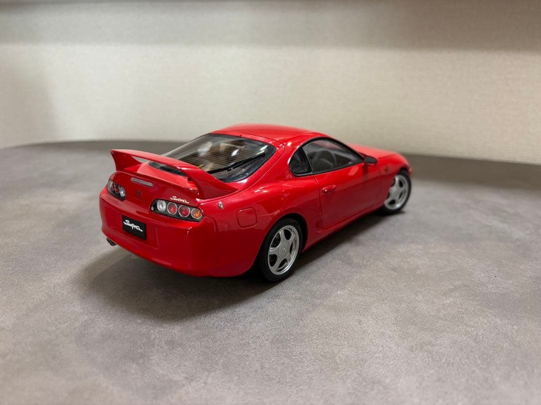 値下げ　トヨタ　スープラ　1/18　LCD