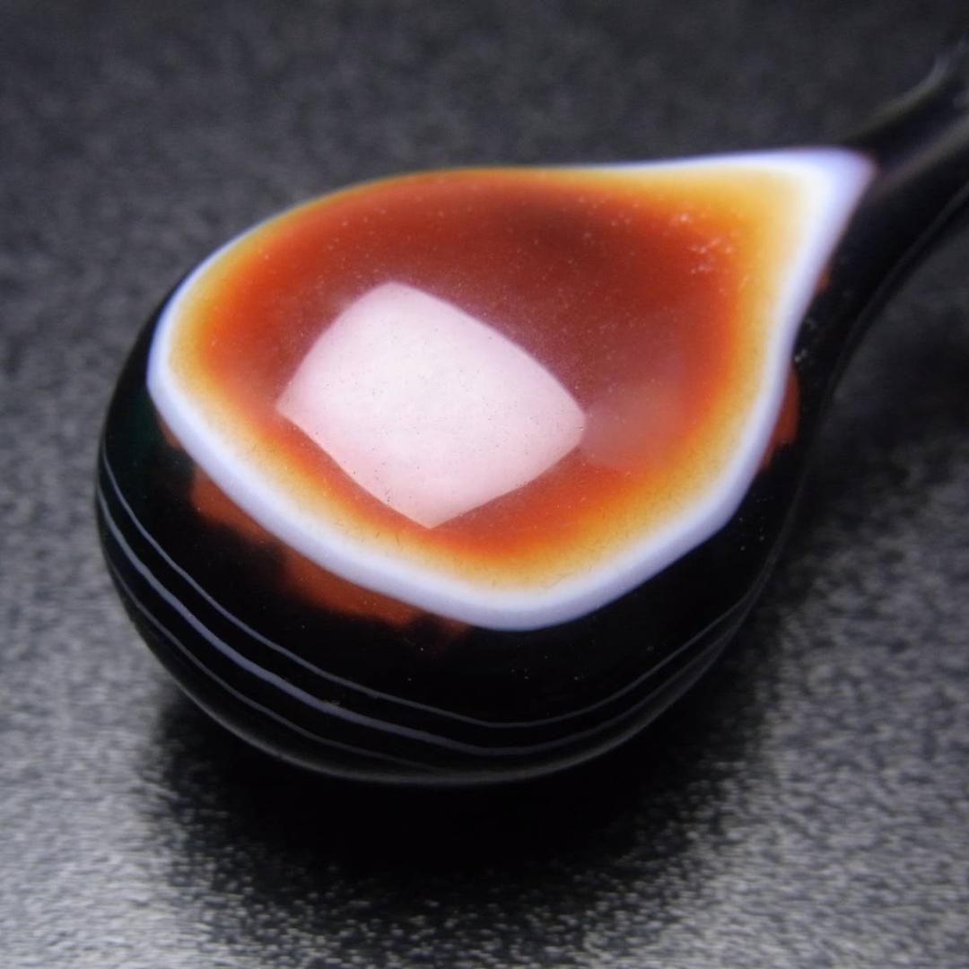 【No,3】天然赤黒縞瑪瑙石の瓶型 壷型天珠 ペンダントヘッド