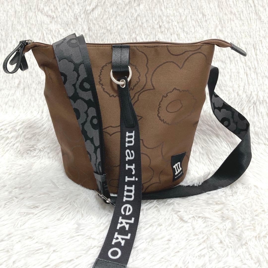 マリメッコ キャリー オール ピイルト ウニッコ ショルダーバッグ 北欧デザイン