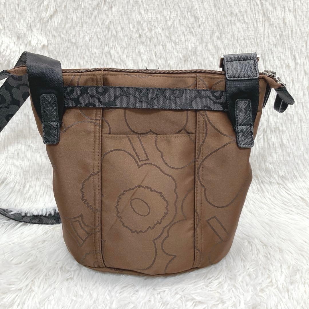 マリメッコ キャリー オール ピイルト ウニッコ ショルダーバッグ 北欧デザイン