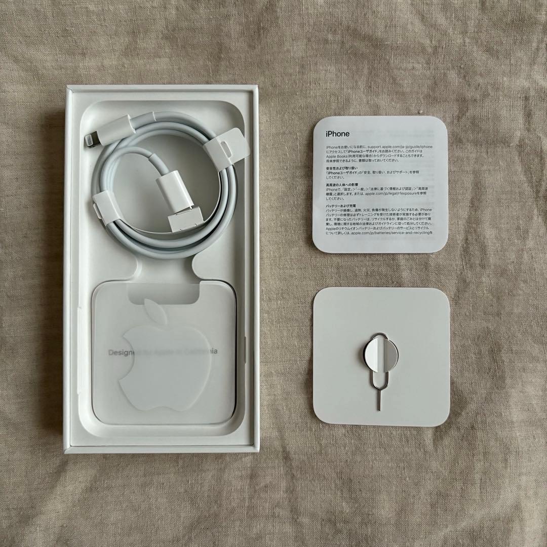 iPhone第3世代 64GB