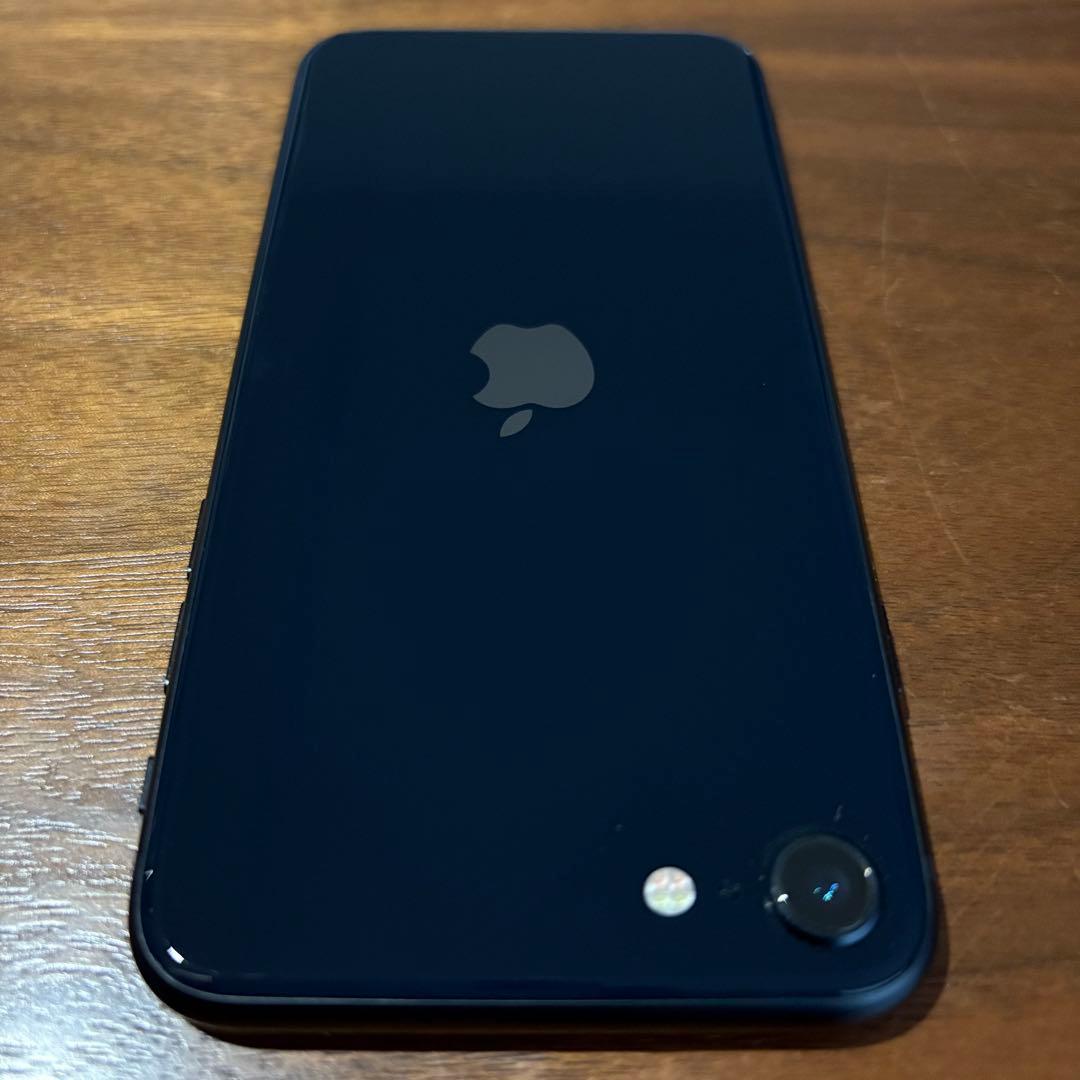 iPhone第3世代 64GB