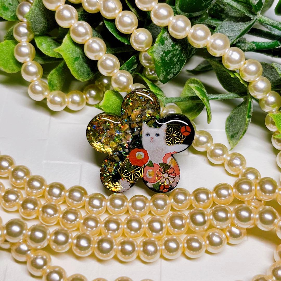 akkokun様お取置き レジンヘアゴム 浴衣に♡和柄の白猫ちゃんNo.1072