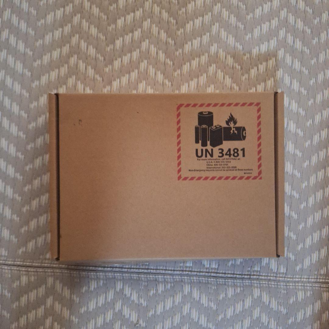 surface go4 64GB 8GBメモリ