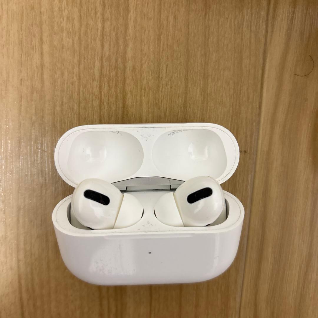 AirPods本体 ホワイト 交換用イヤーチップ付き