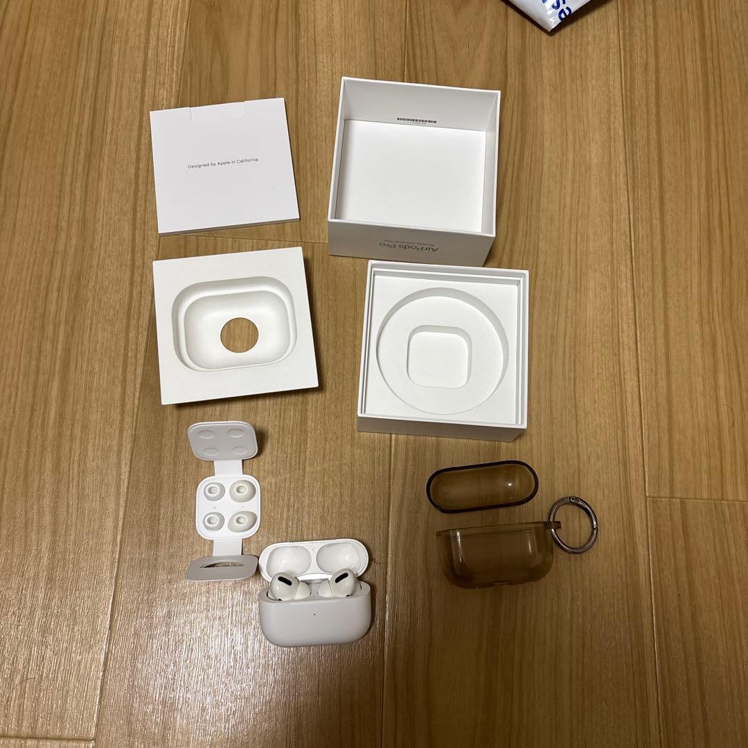 AirPods本体 ホワイト 交換用イヤーチップ付き