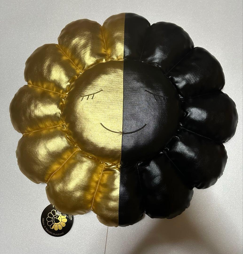 ヒカル　村上隆　コラボ　Flower お花クッション　新品未使用