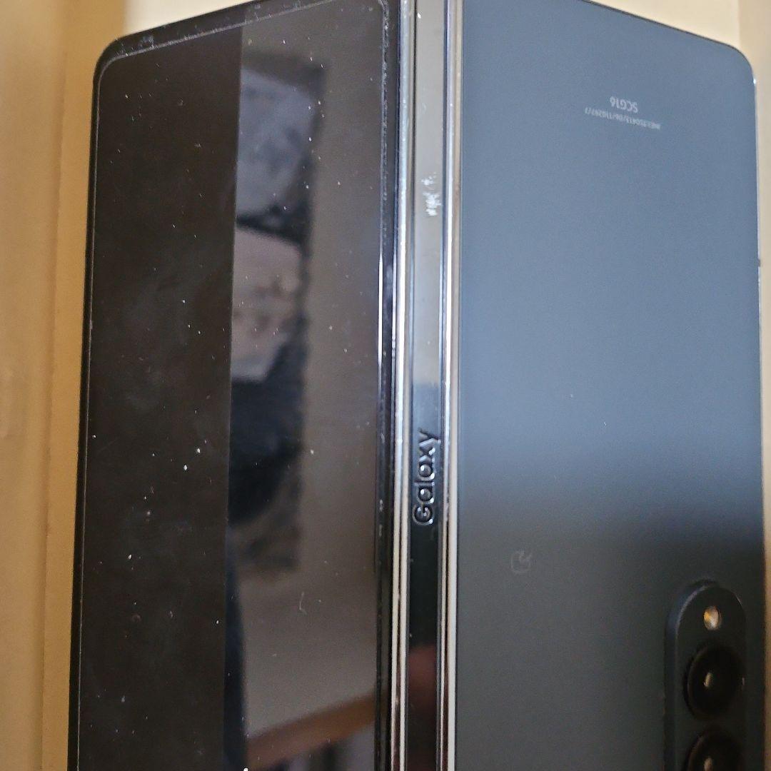 Galaxy Z Fold 4 訳あり　（ジャンク扱い）