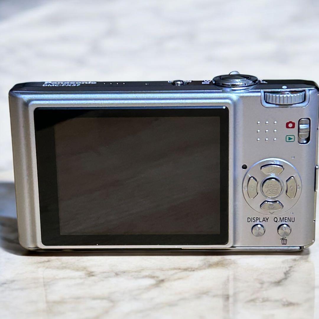 Panasonic DMC-FX37 コンパクトデジタルカメラ
