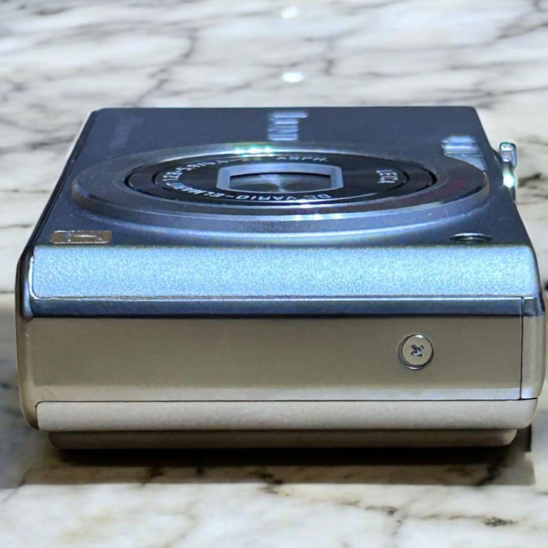 Panasonic DMC-FX37 コンパクトデジタルカメラ