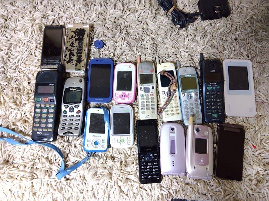 携帯電話まとめ売りジャンク品