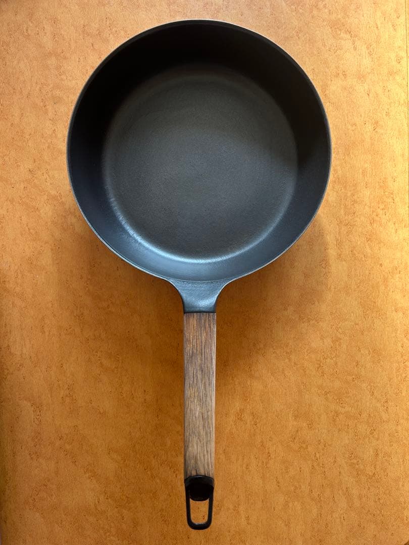 Vermicular 鋳鉄フライパン 24cm