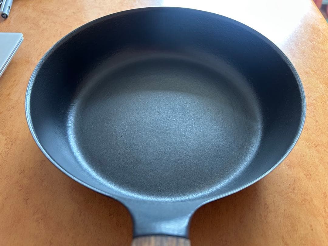 Vermicular 鋳鉄フライパン 24cm