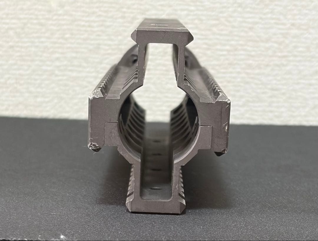 ダニエルディフェンスOmega Rail 7.0ハンドガード