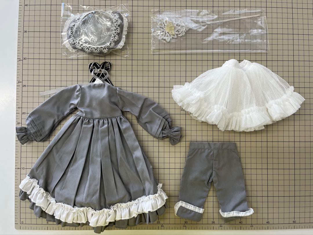 Doll ロリータセットアップ ドレス グレー 40センチ 1/4 MDD