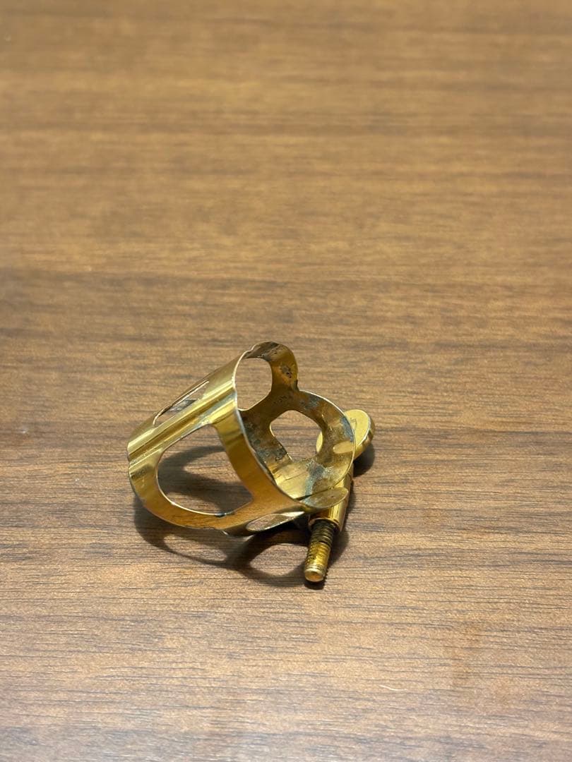 BG アルトサックス　リガチャー　L11