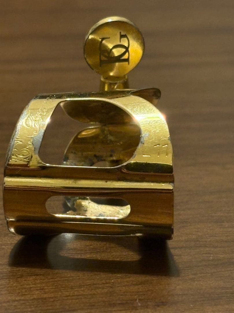 BG アルトサックス　リガチャー　L11